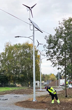 Hybrydowa latarnia uliczna 38W z turbiną wiatrową 600W